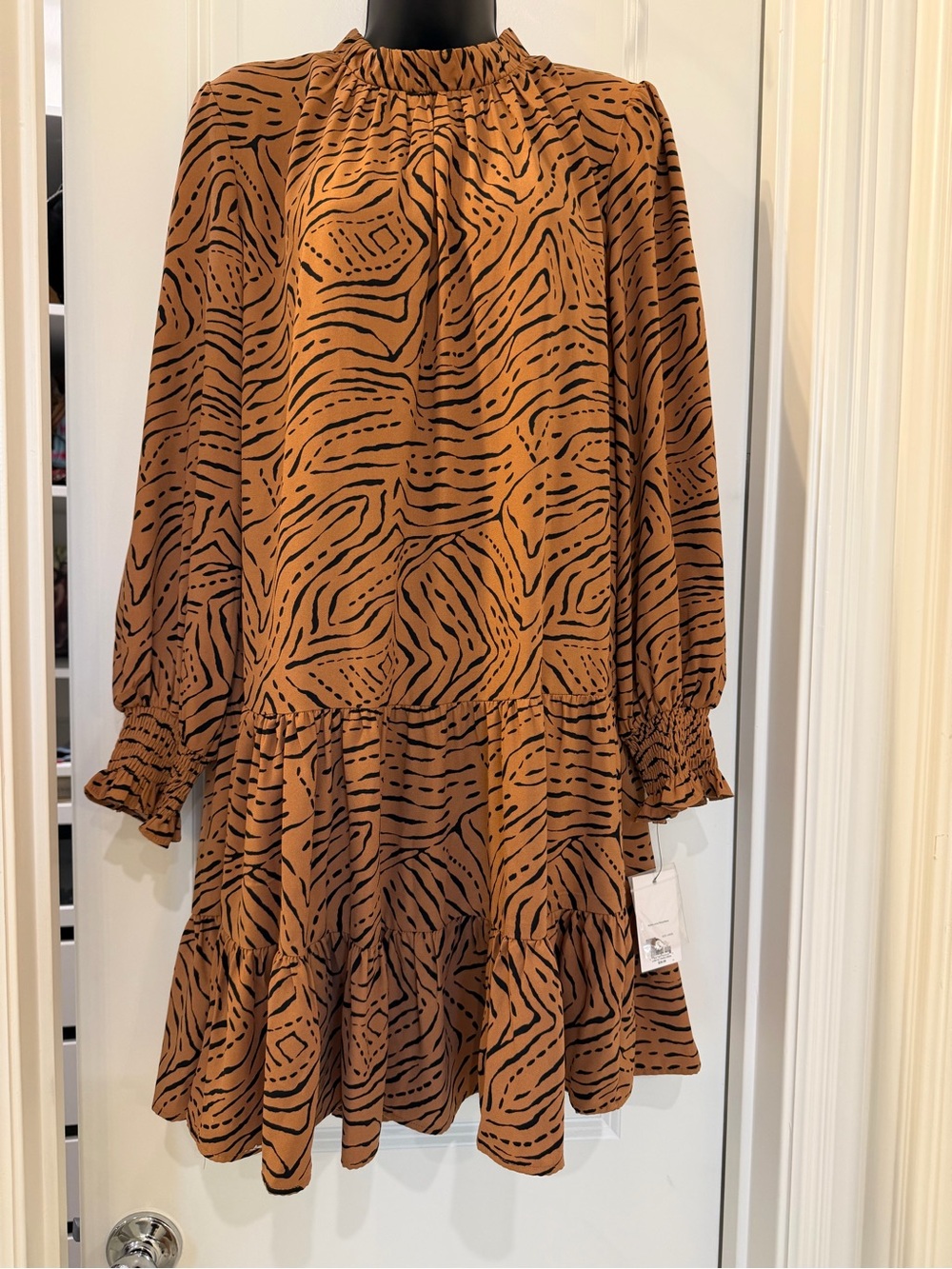 NWT Nine West Brown Black Abstract Animal Print Tiered Swing Dress L